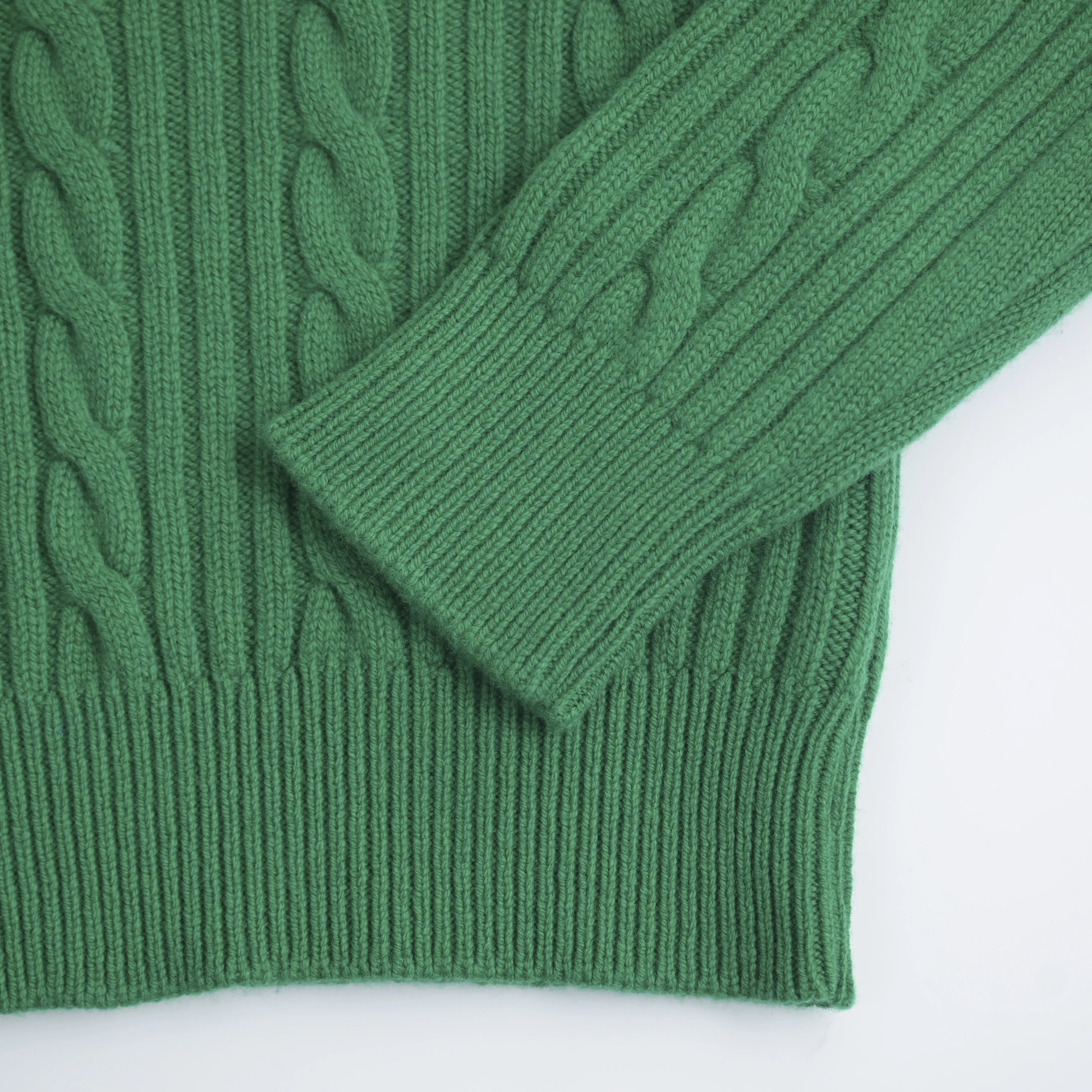 Women’s Classic Cable Jumper