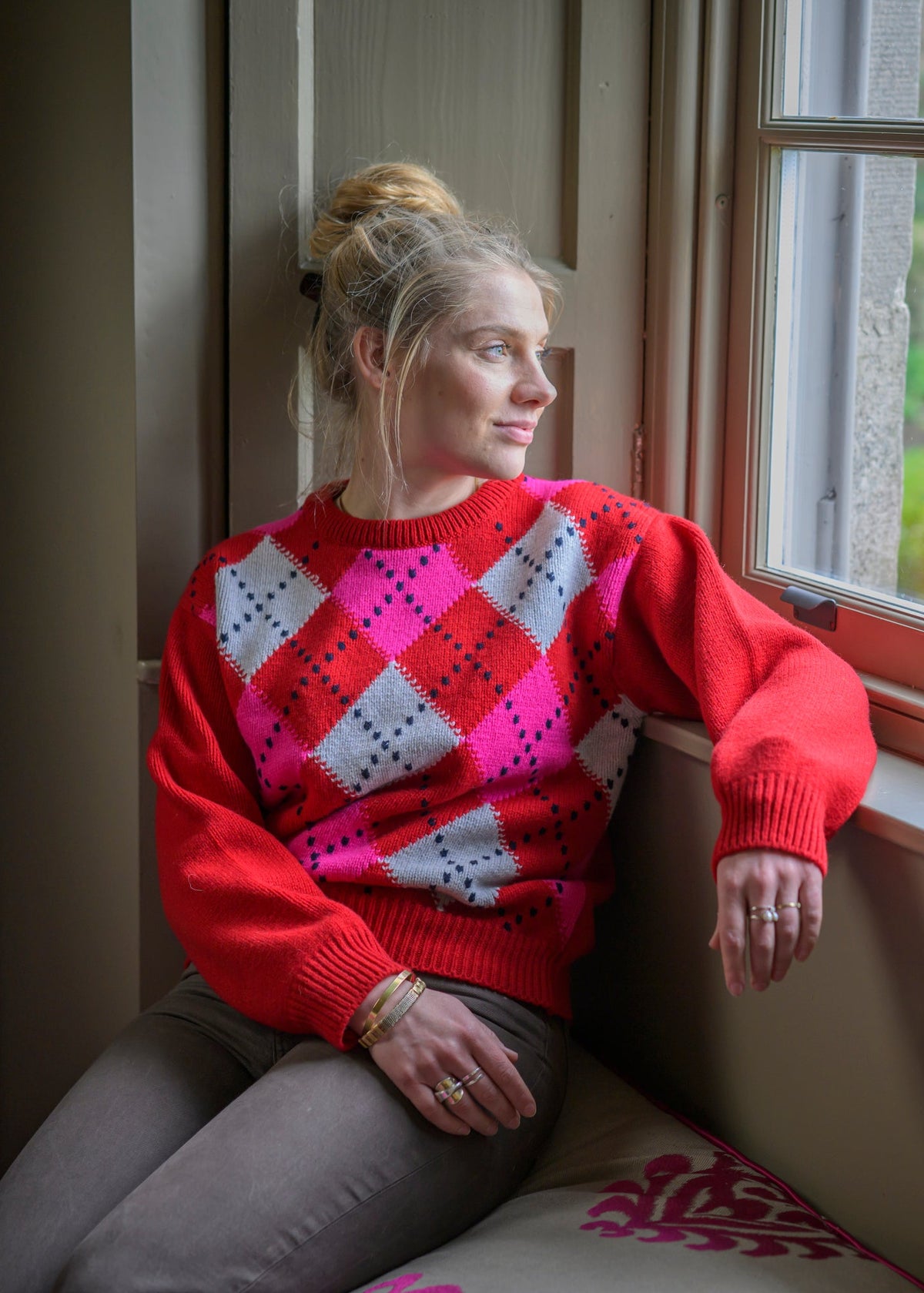 Women’s Chunky Argyle Jumper, colour Ruby Red with Punk Pink, Nuage and Nero Navy Raker