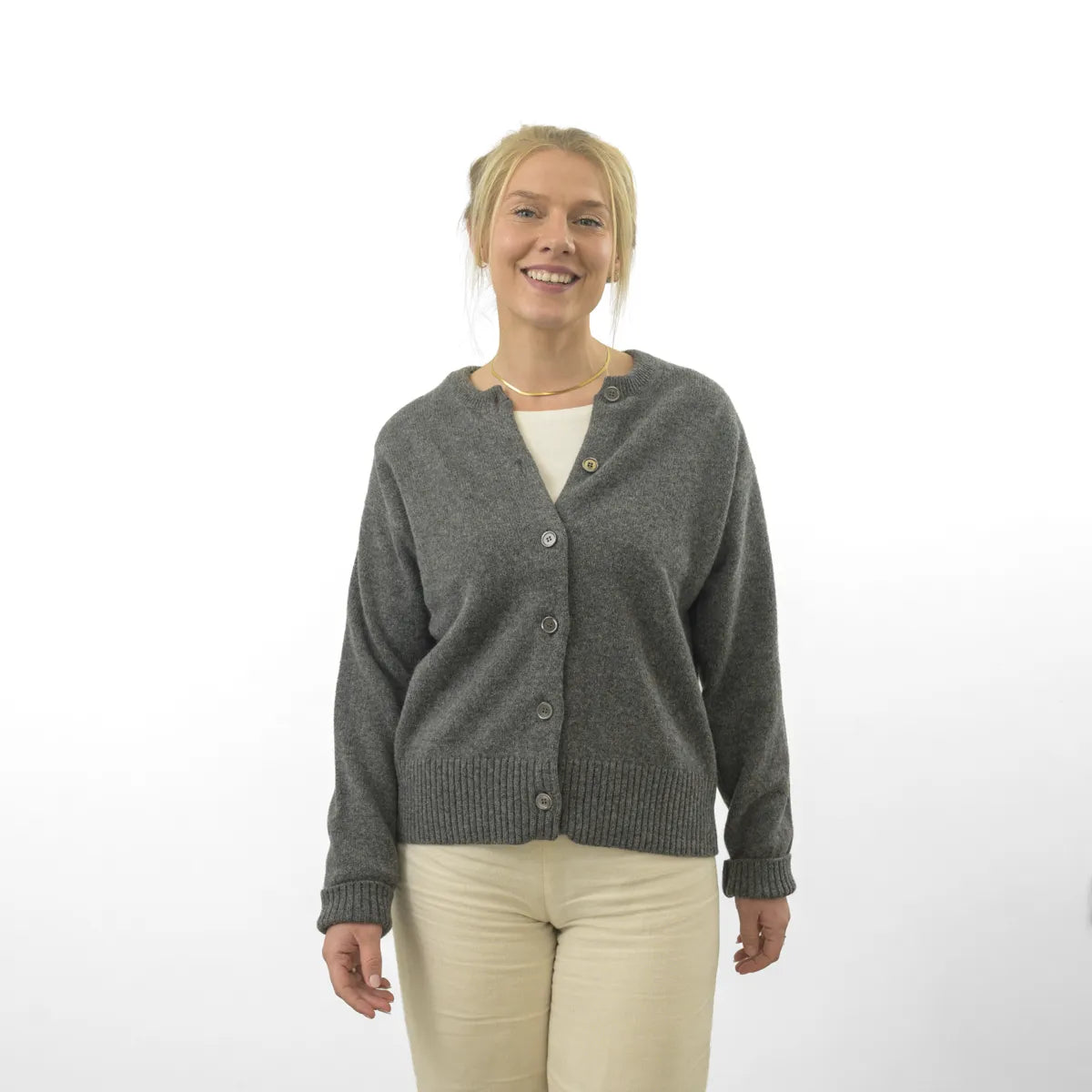 Women’s Cardigan in derby grey, superfine lambswool