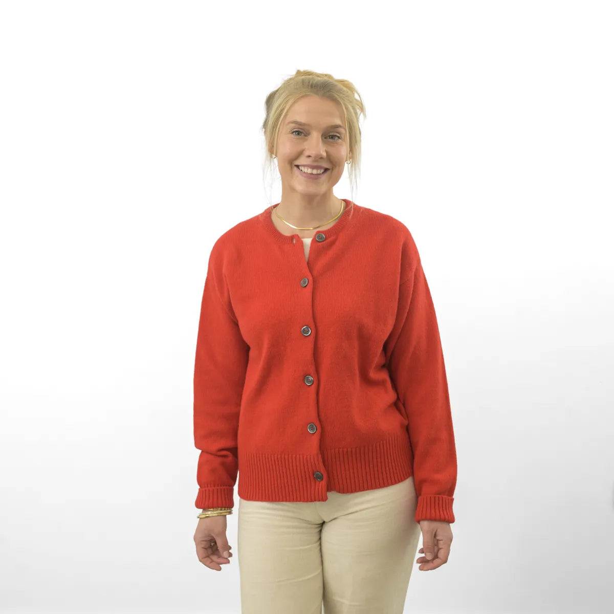 Women’s Cardigan in poppy, superfine lambswool