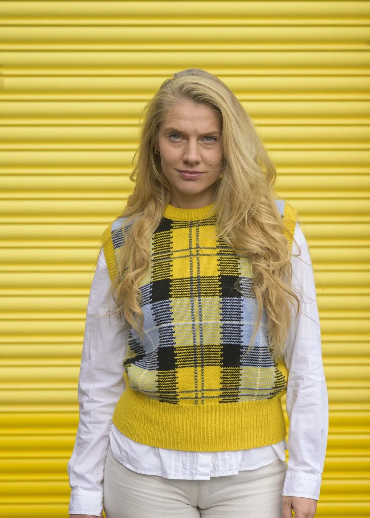 Women’s Tartan Tank, colour Corona Yellow with Mirage Blue, Black, Denby Grey and White Undyed Raker