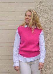 Women’s Tank Top in punk pink, 100% superfine lambswool