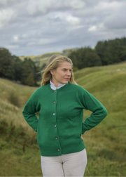 Women’s Cardigan in jungle green, superfine lambswool