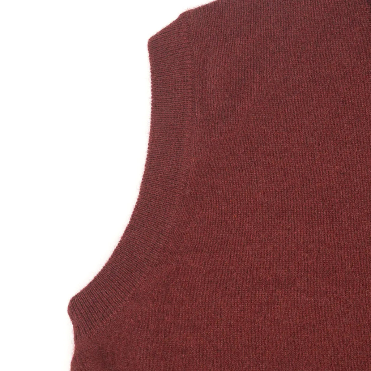 Men’s Cashmere Waistcoat in Russet red, close up of arm detail