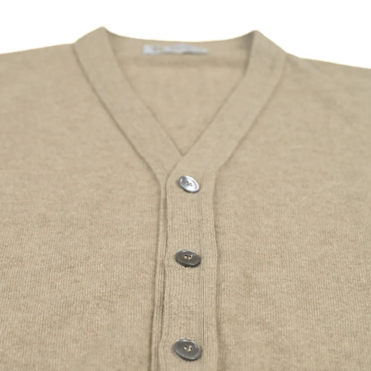 Men’s Cashmere Waistcoat Dark natural front detail
